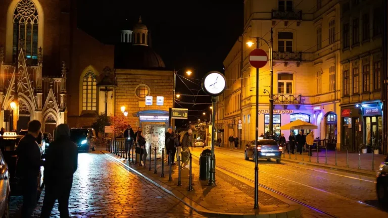 Warszawa jako stolica Polski - funkcje i znaczenie